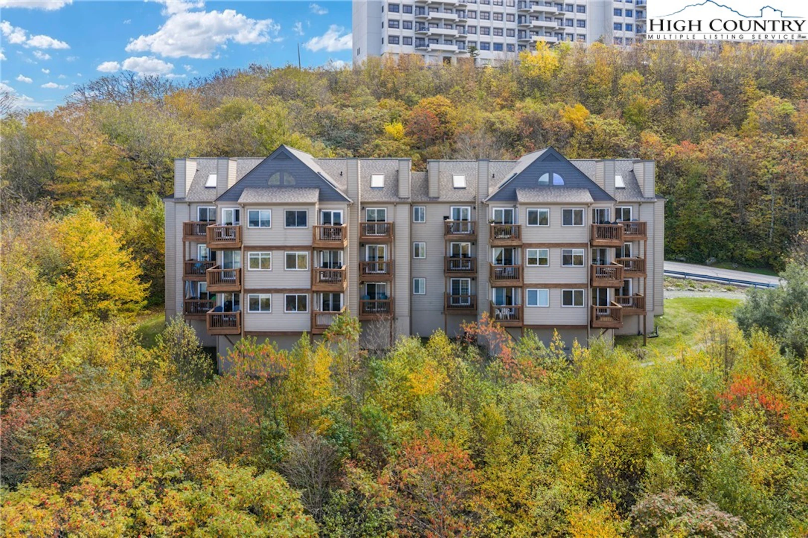 Image number 9 for the current listing