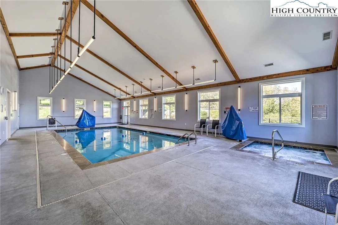 Image number 6 for the current listing
