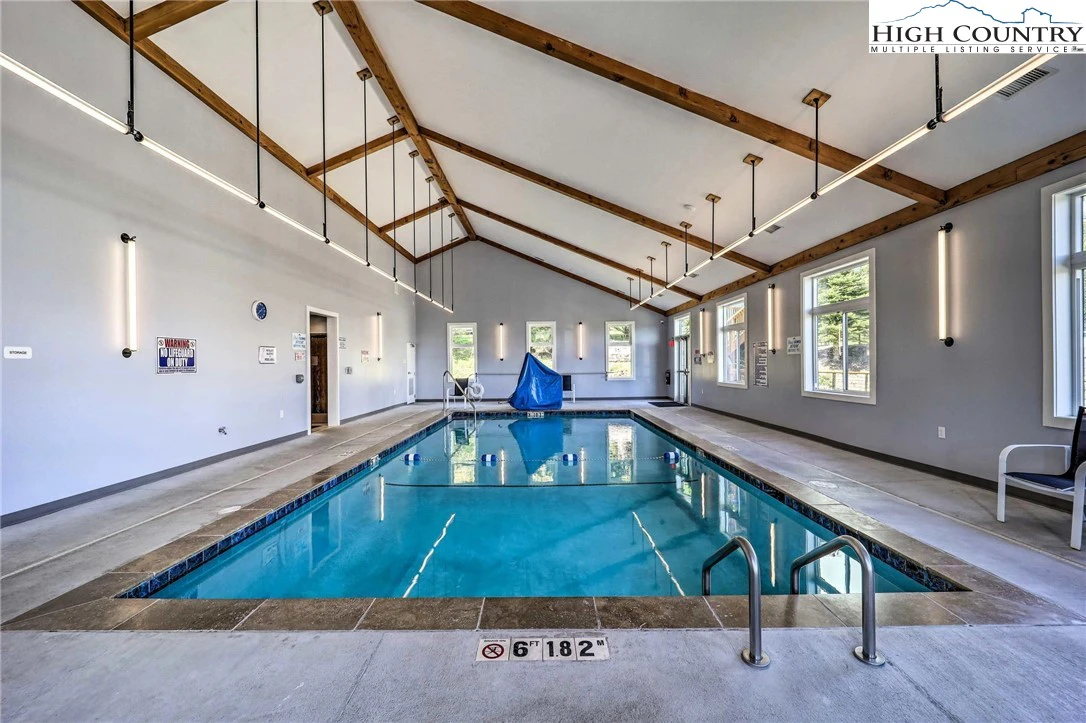 Image number 5 for the current listing