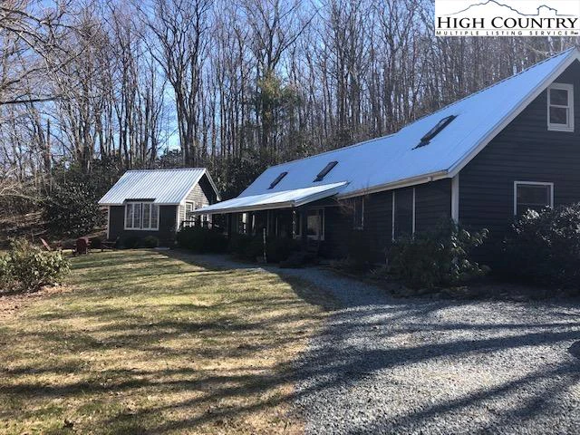 Image number 1 for the current listing
