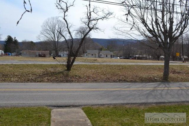 Image number 10 for the current listing
