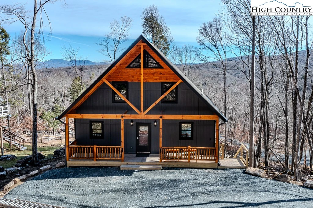 Image number 1 for the current listing