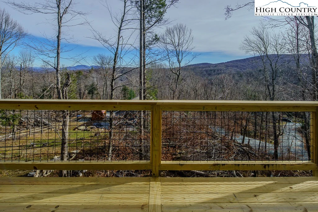 Image number 9 for the current listing