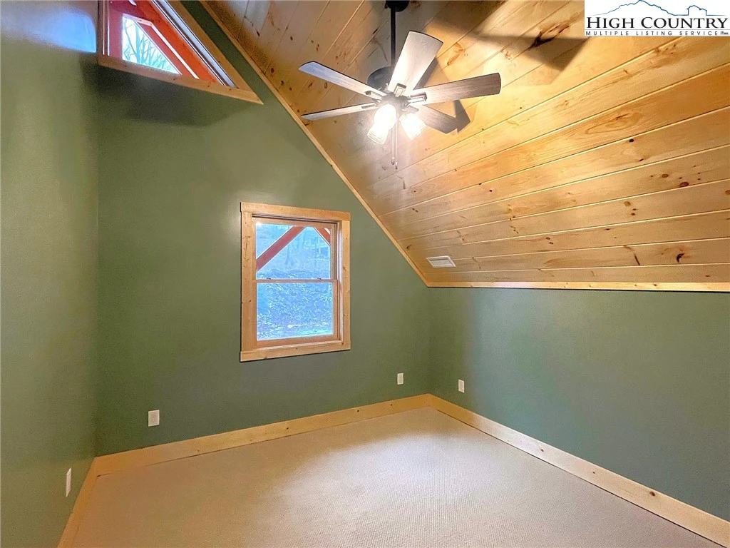 Image number 12 for the current listing