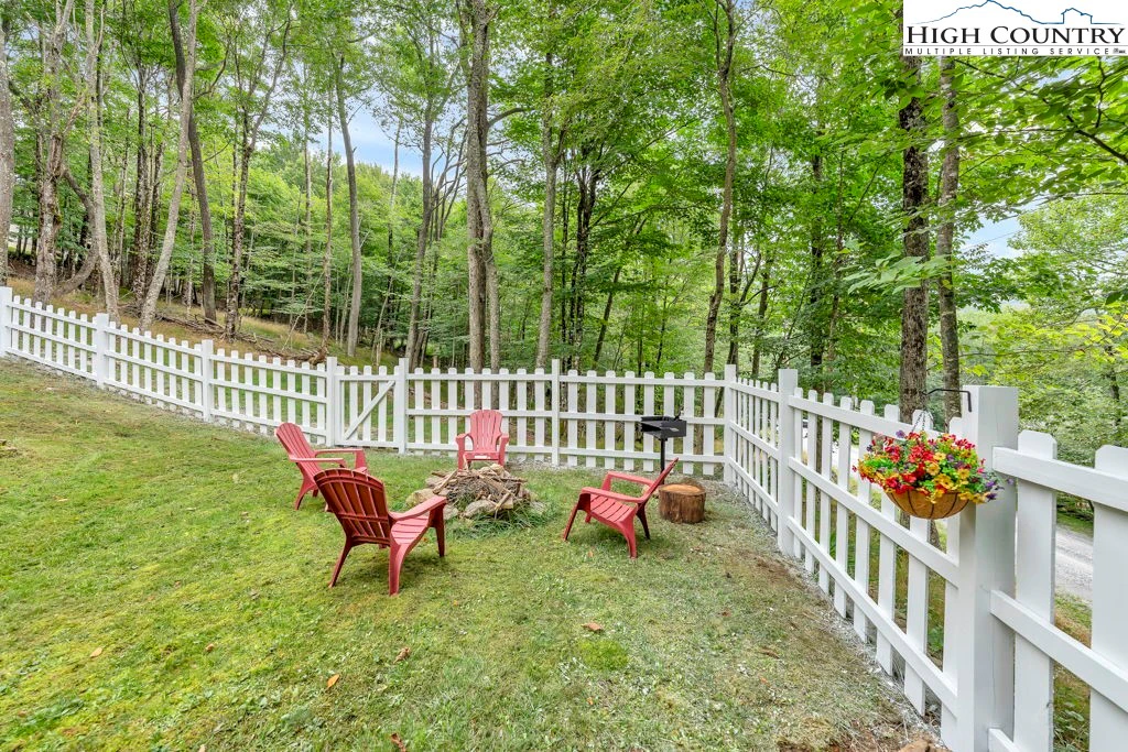 Image number 3 for the current listing