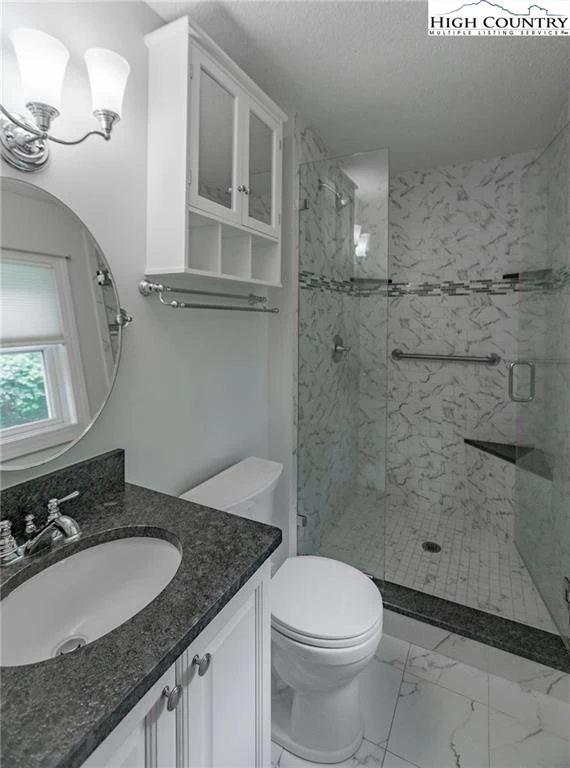 Image number 2 for the current listing