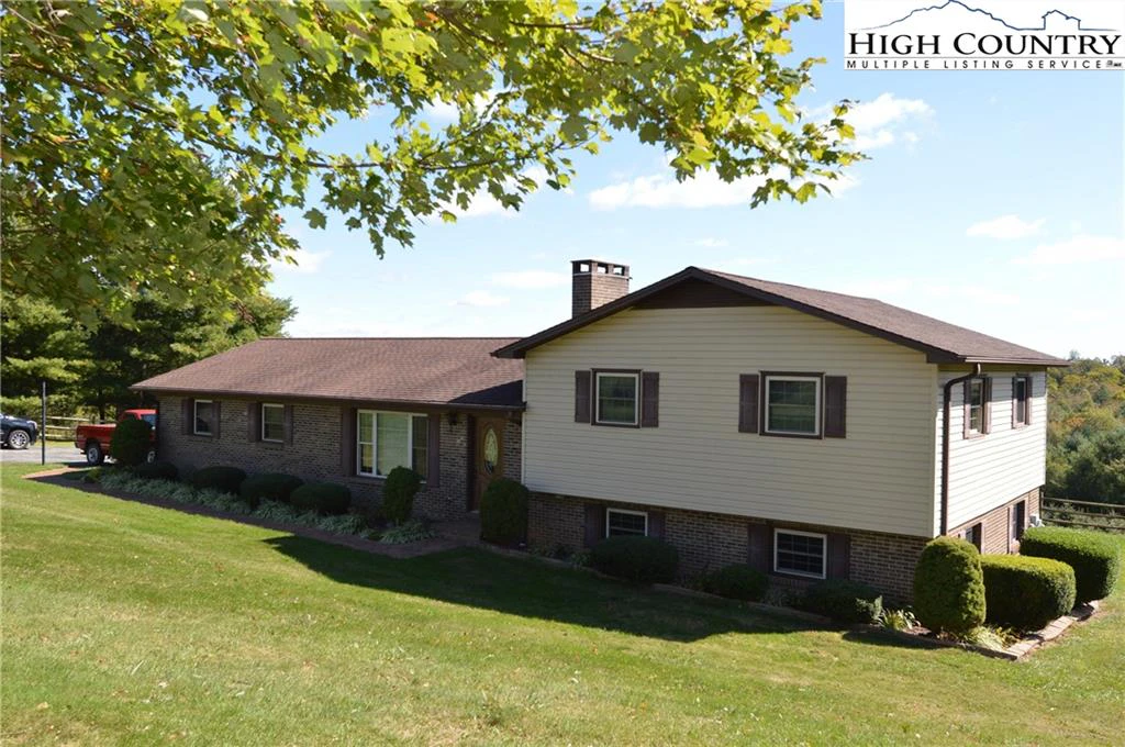 Image number 1 for the current listing