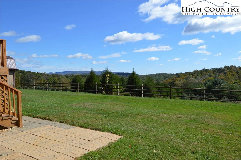 Image number 5 for the current listing