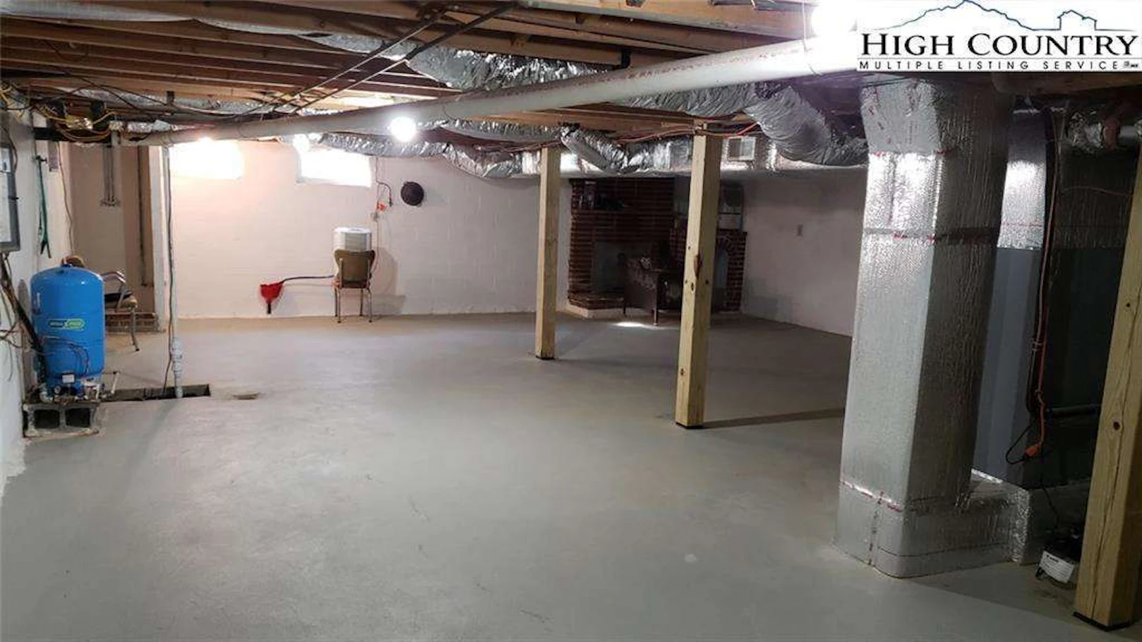 Image number 9 for the current listing