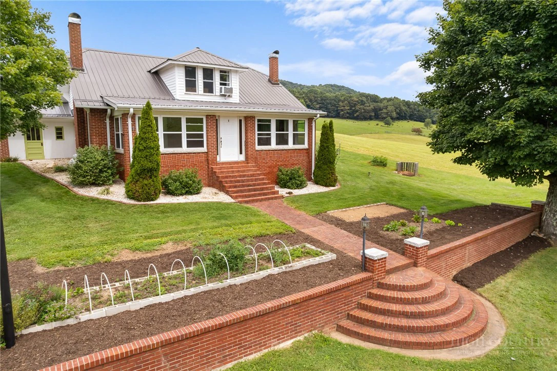 Image number 2 for the current listing