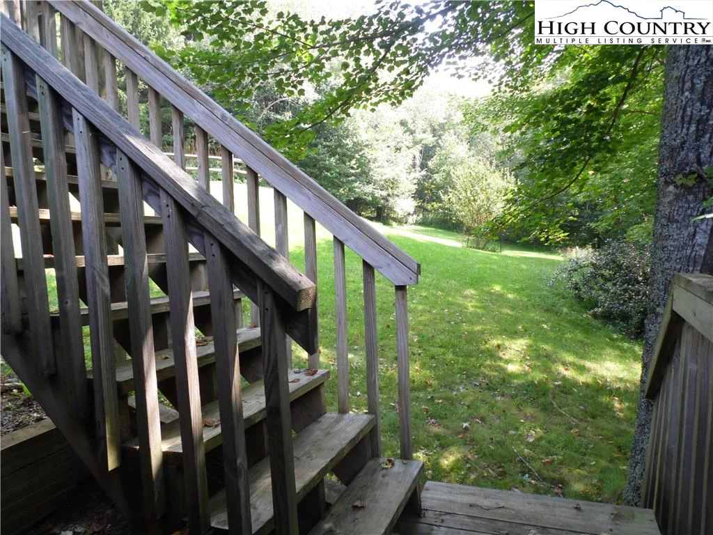 Image number 10 for the current listing