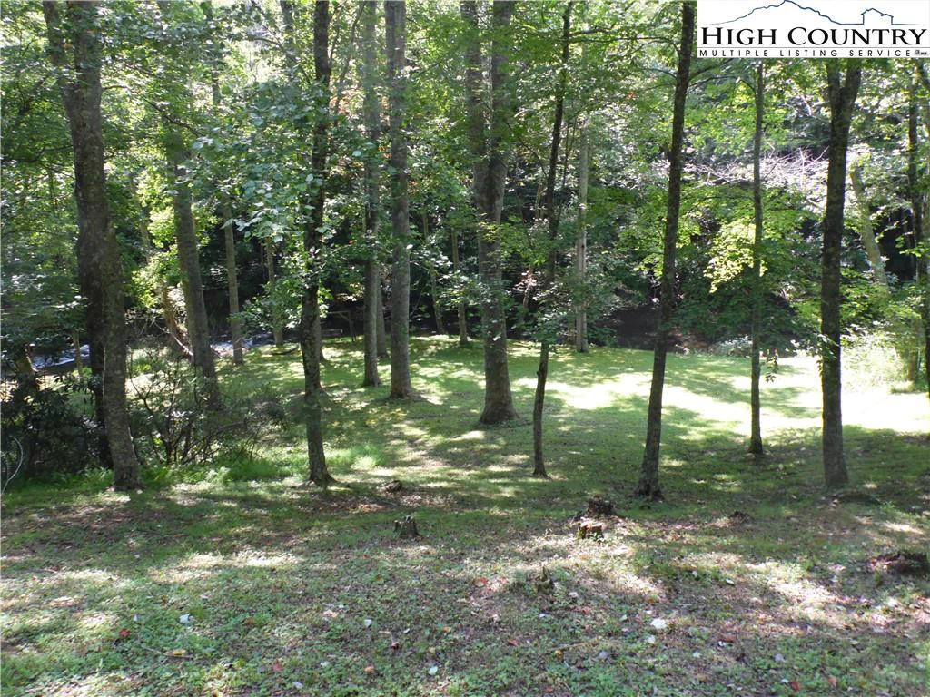 Image number 19 for the current listing