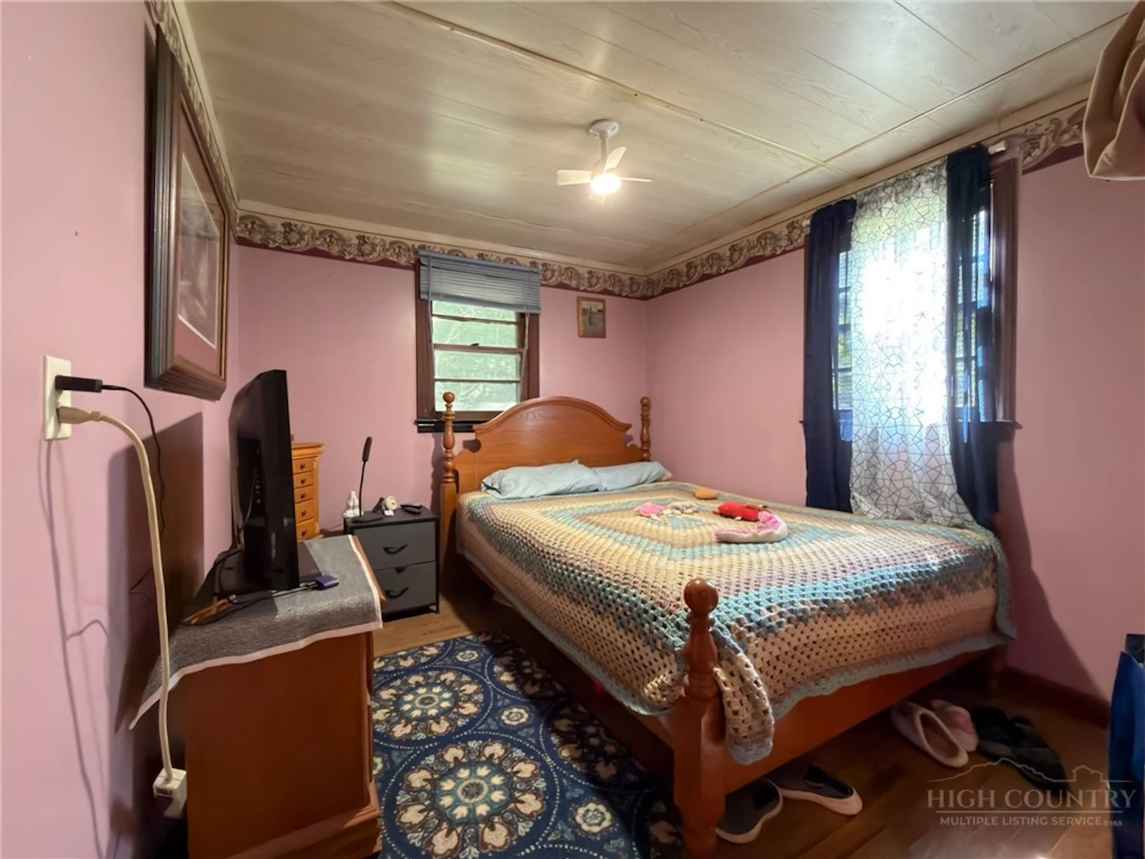 Image number 9 for the current listing