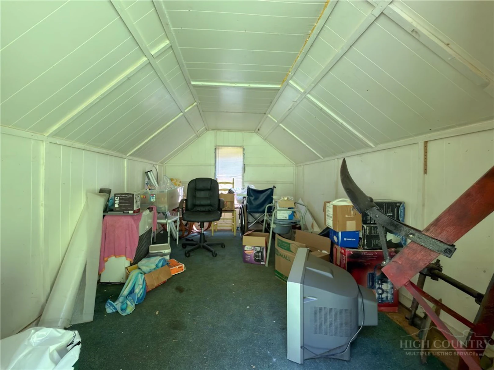 Image number 11 for the current listing