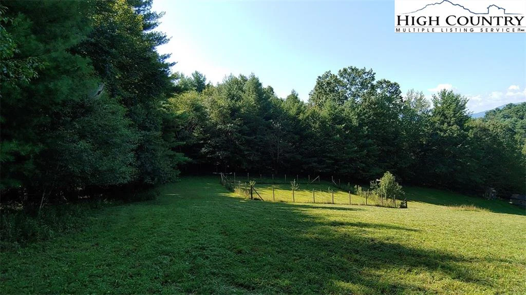Image number 9 for the current listing