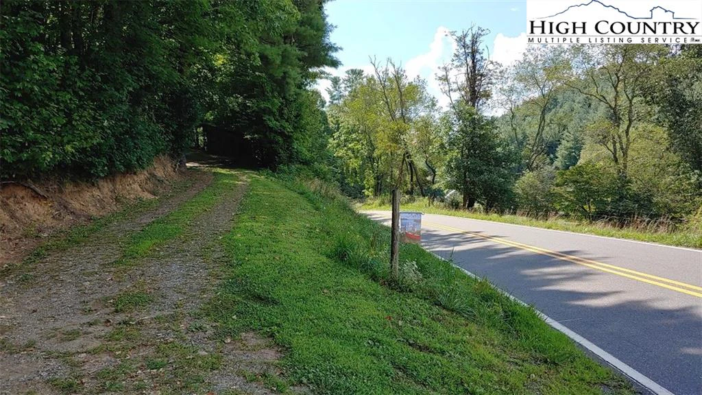 Image number 2 for the current listing