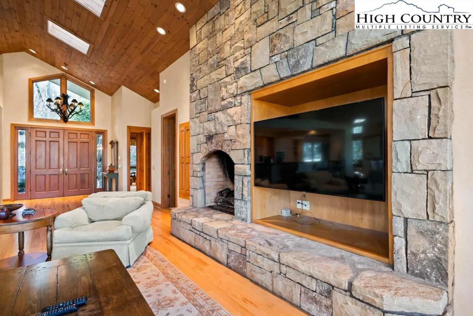 Image number 7 for the current listing