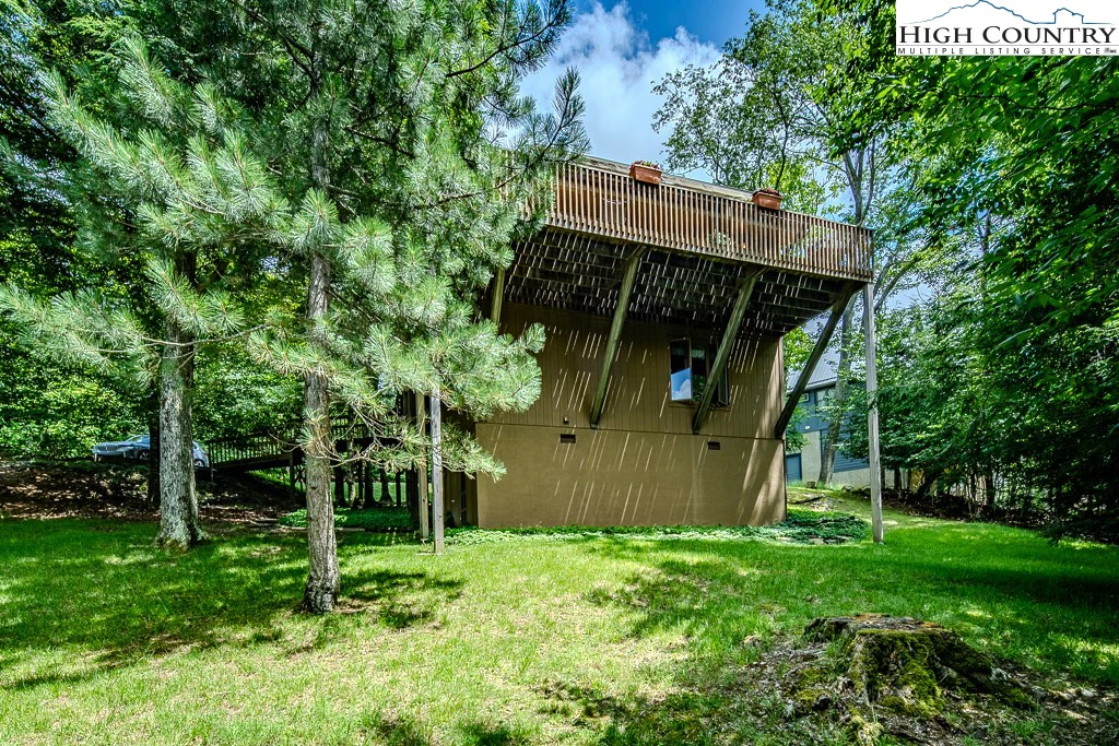 Image number 9 for the current listing