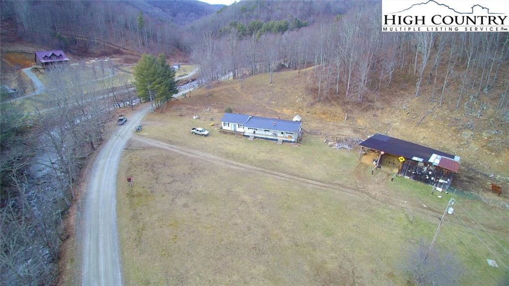 Image number 17 for the current listing