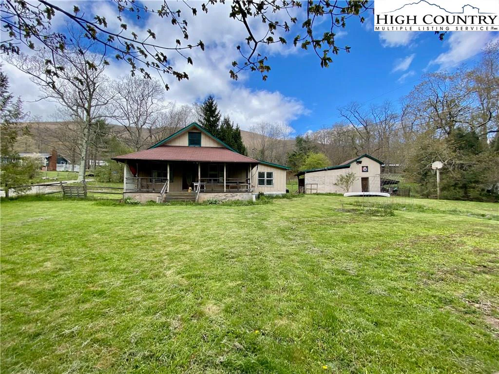 Image number 1 for the current listing