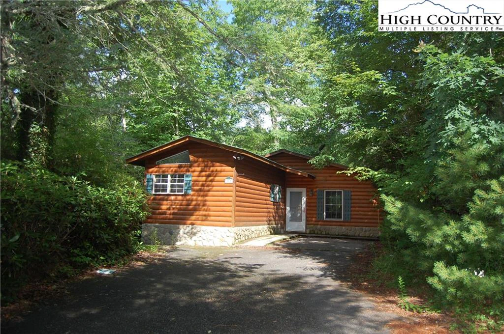 Image number 1 for the current listing