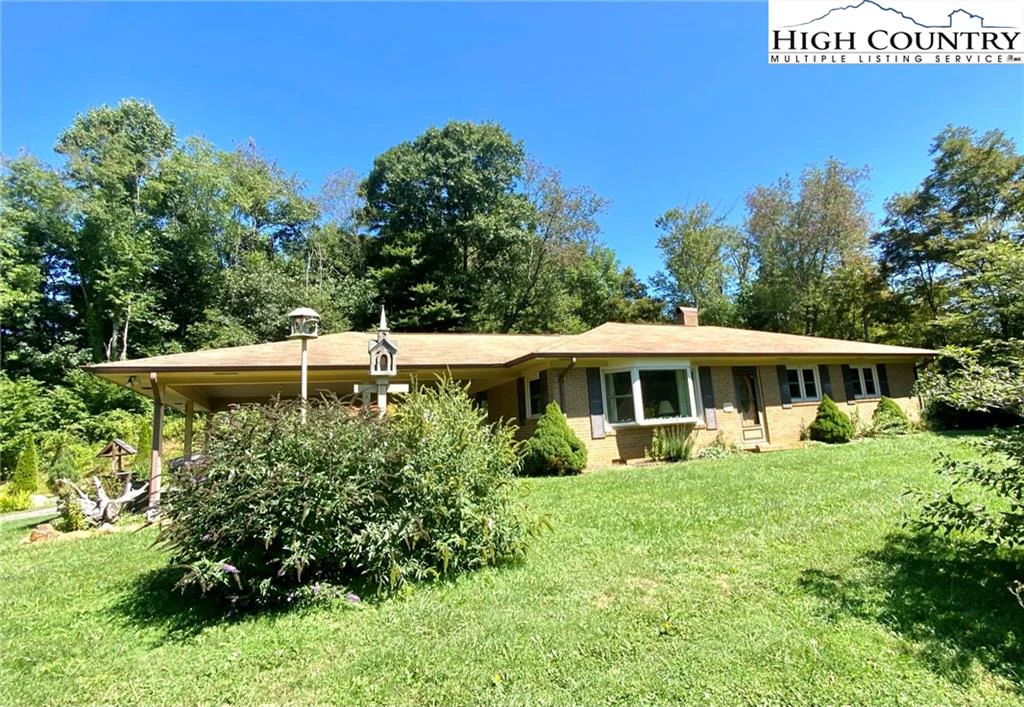 Image number 1 for the current listing