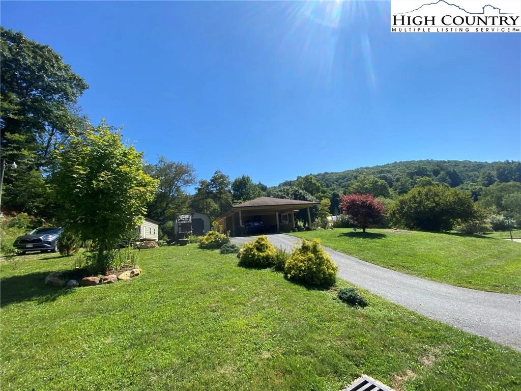 Image number 18 for the current listing