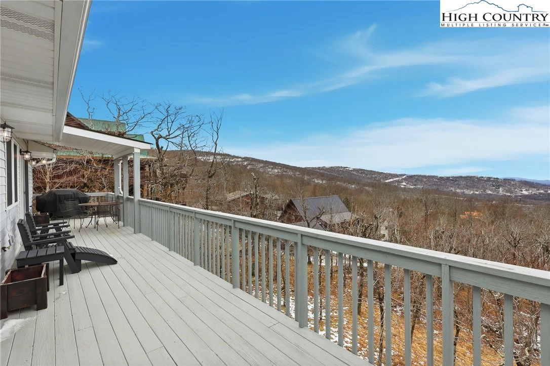 Image number 18 for the current listing