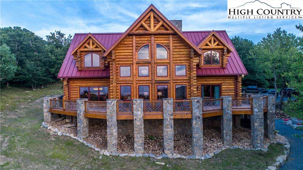 Image number 35 for the current listing