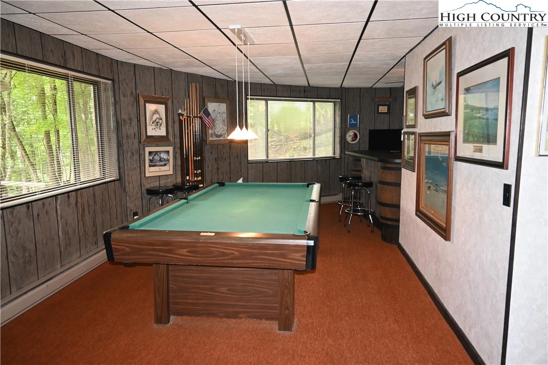 Image number 10 for the current listing