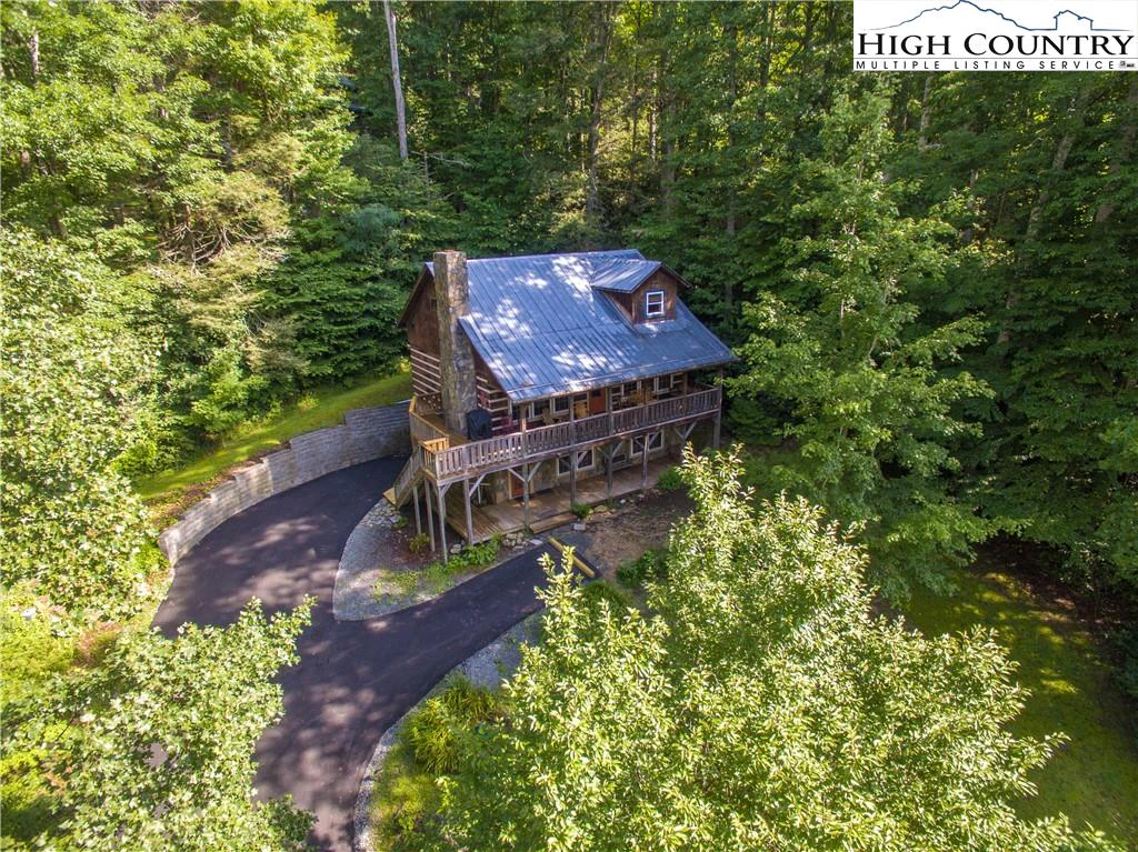 Image number 1 for the current listing