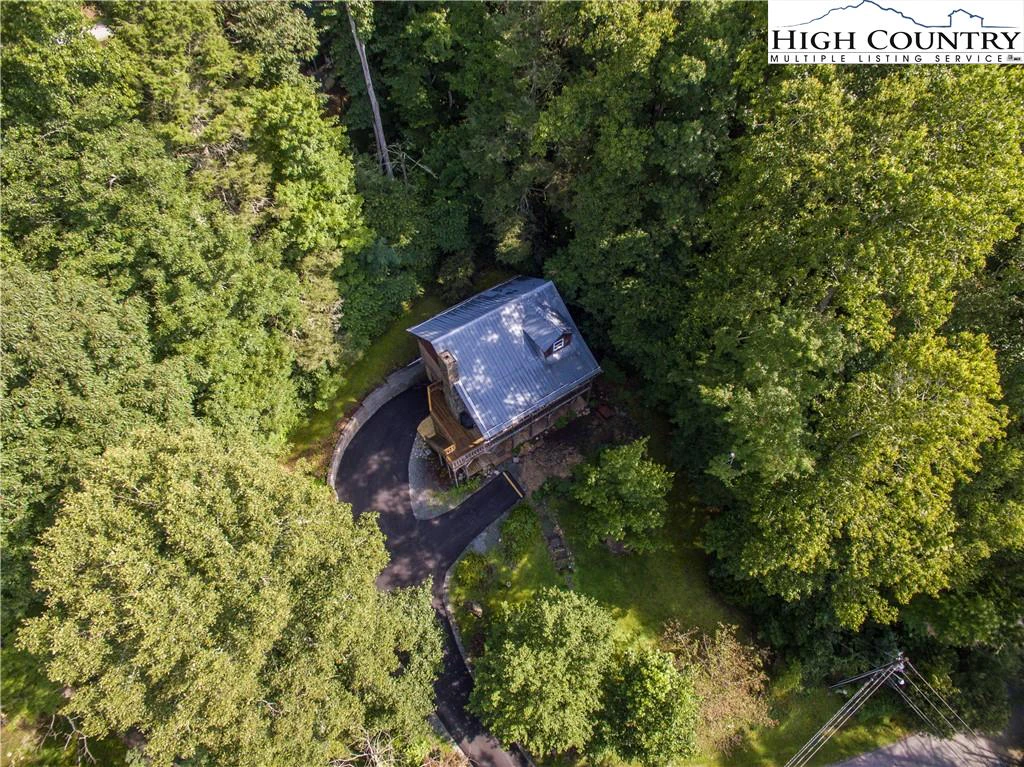 Image number 20 for the current listing