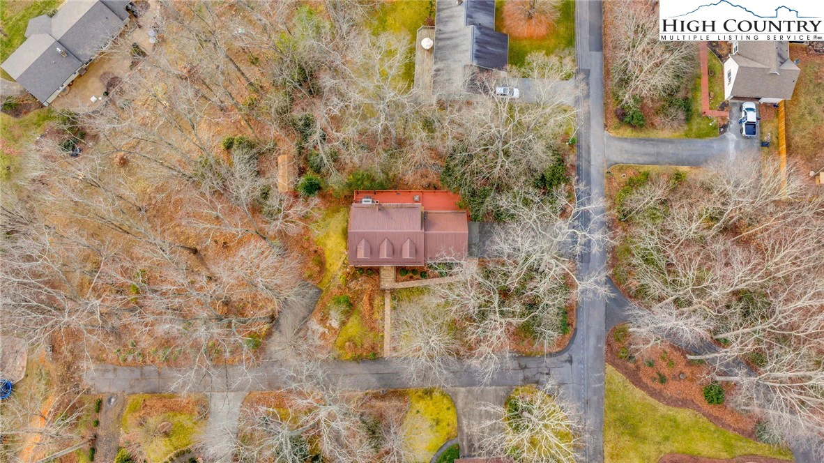 Image number 19 for the current listing