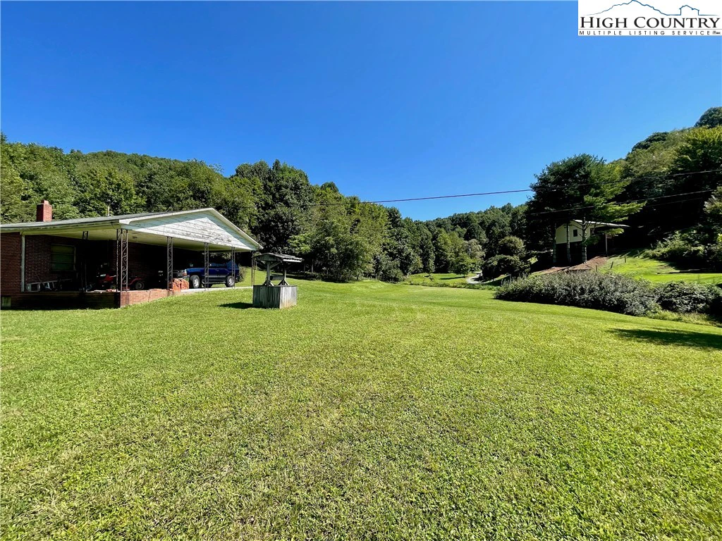 Image number 18 for the current listing