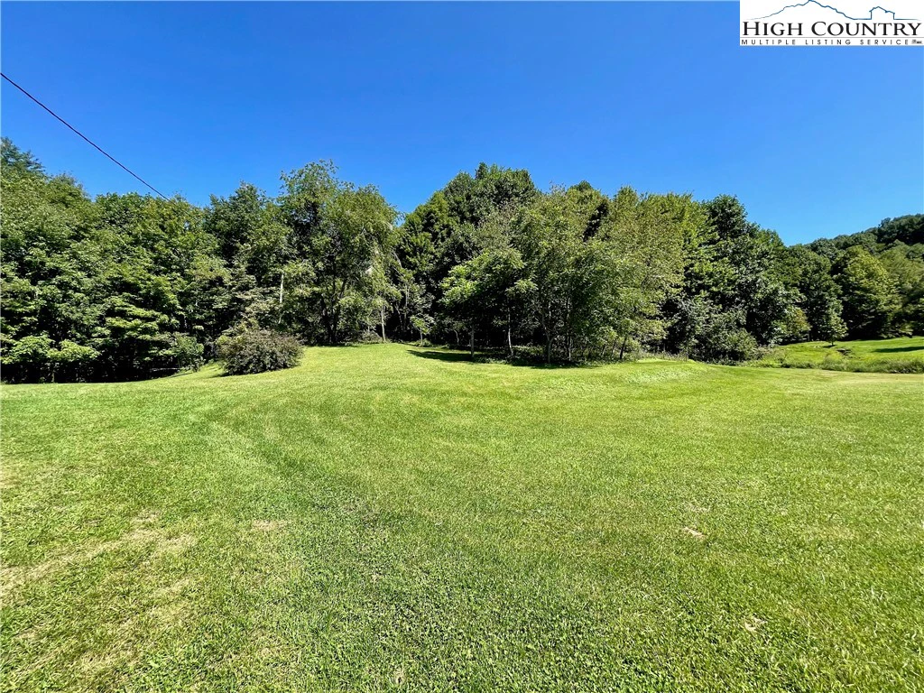 Image number 19 for the current listing