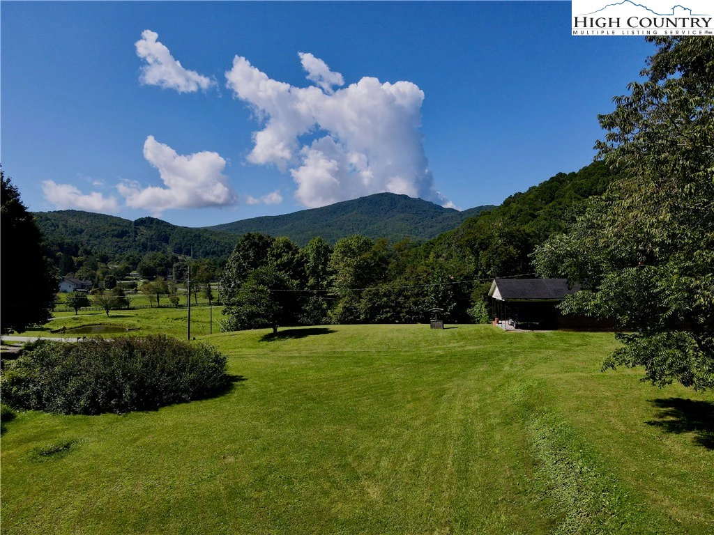 Image number 21 for the current listing