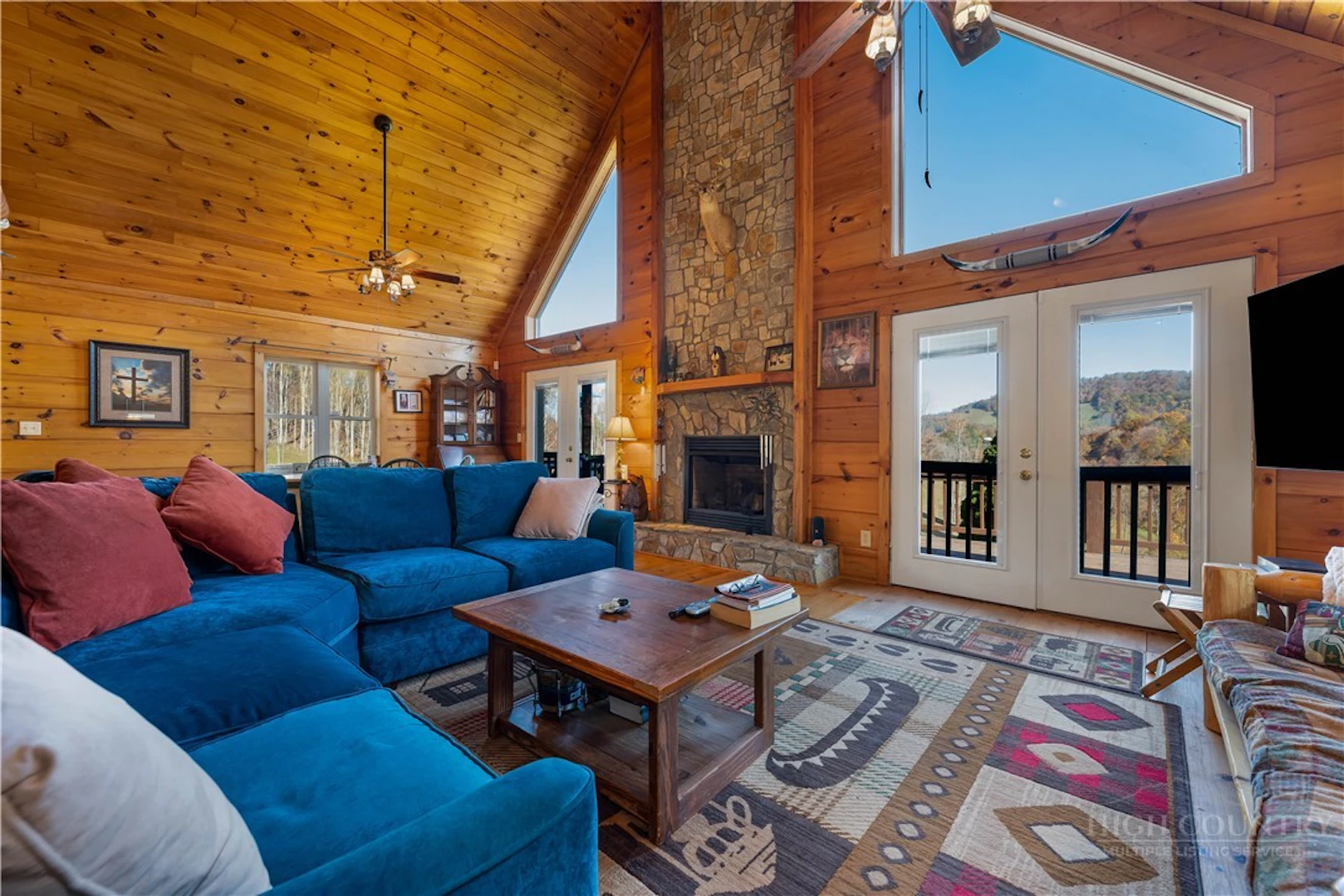 Image number 3 for the current listing