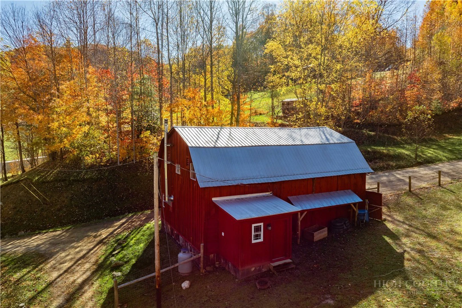 Image number 28 for the current listing
