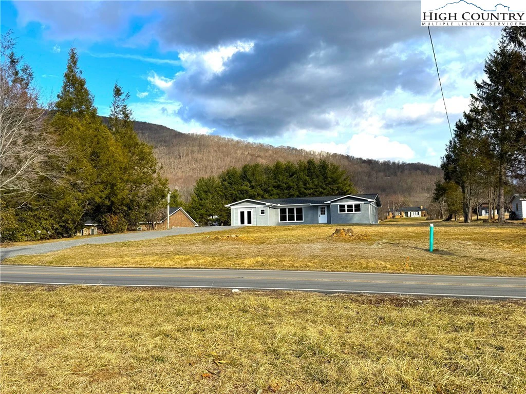 Image number 10 for the current listing