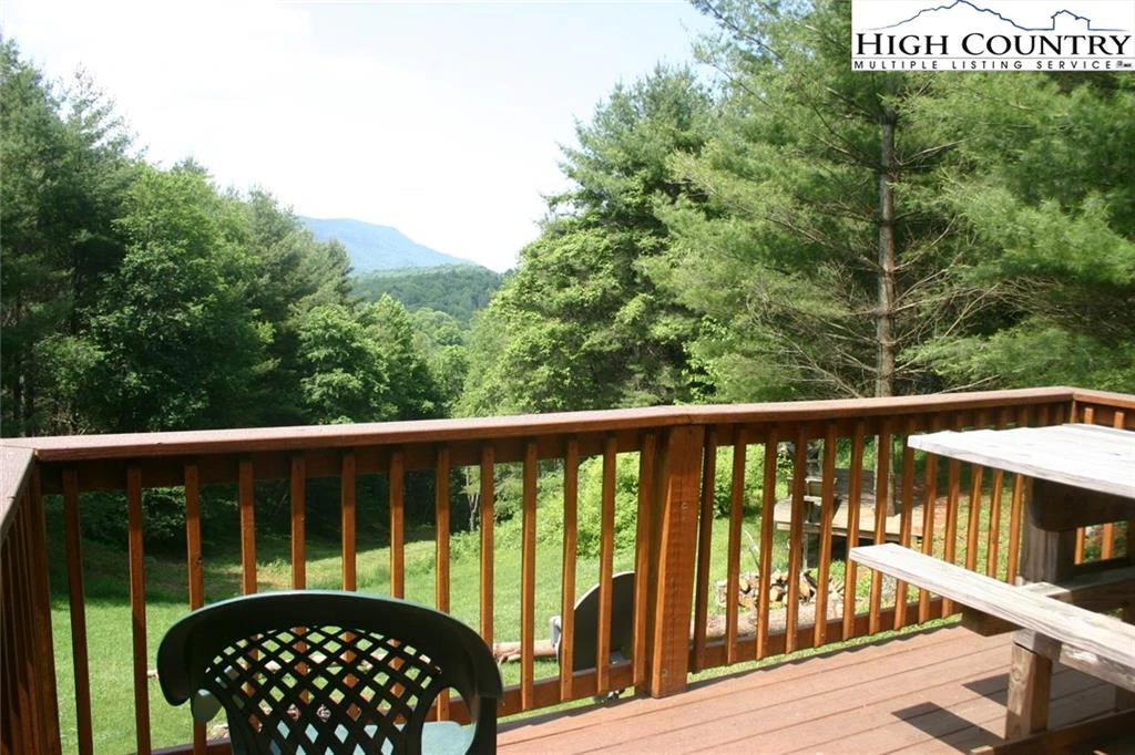 Image number 5 for the current listing