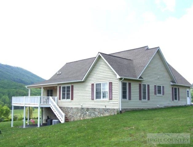 Image number 2 for the current listing