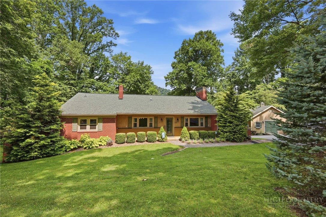 Image number 2 for the current listing