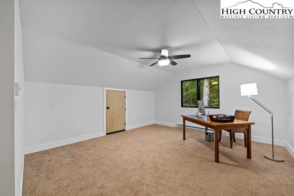 Image number 2 for the current listing