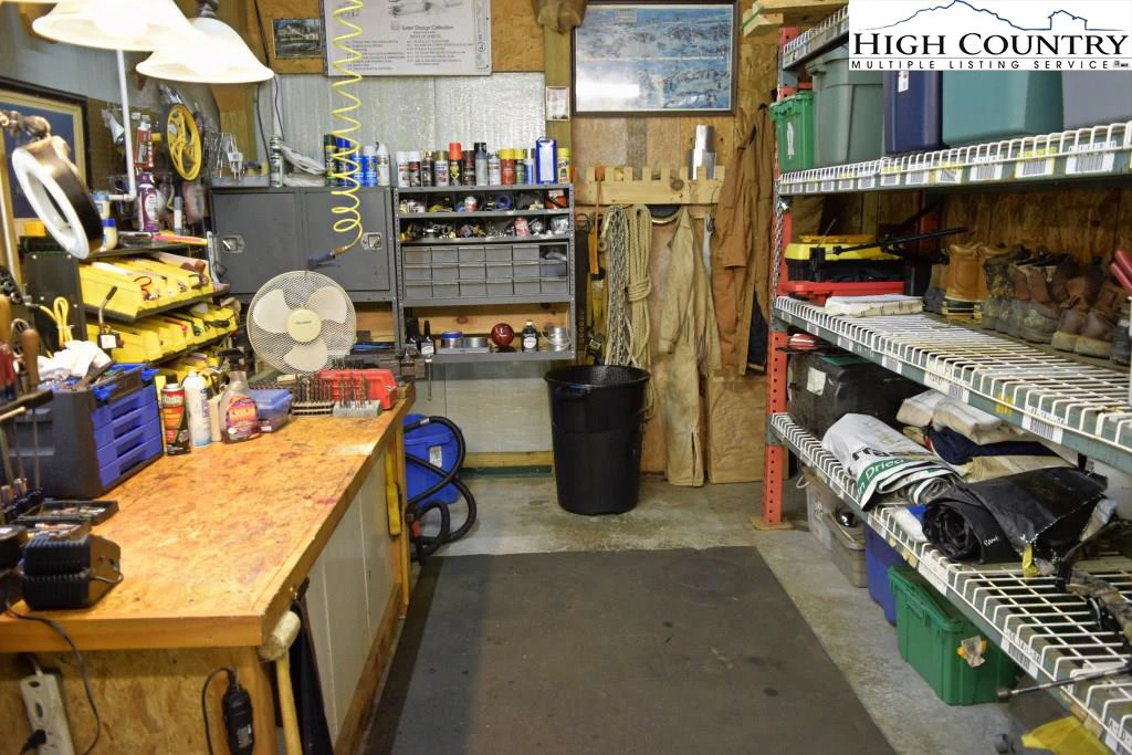Image number 13 for the current listing