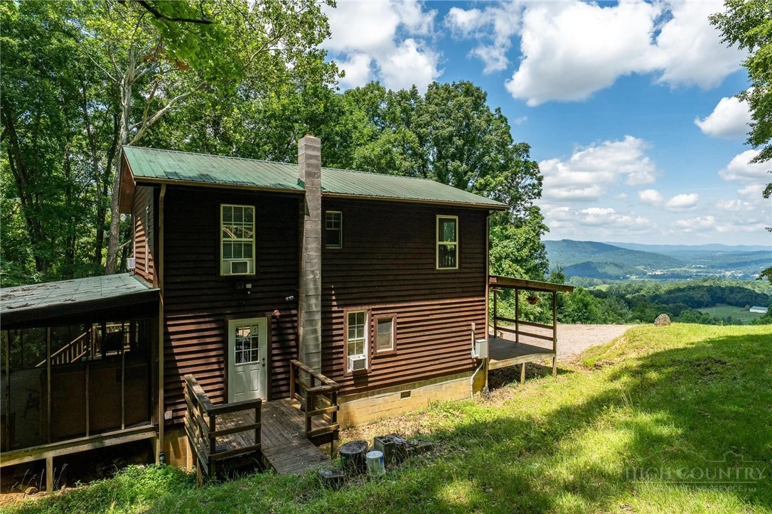 Image number 4 for the current listing