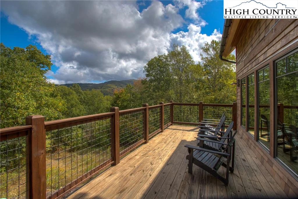 Image number 7 for the current listing