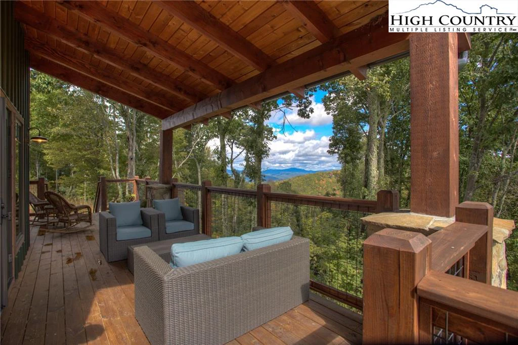 Image number 4 for the current listing