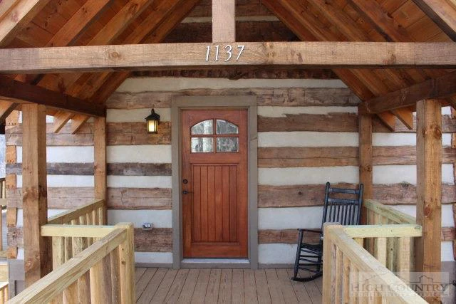 Image number 10 for the current listing