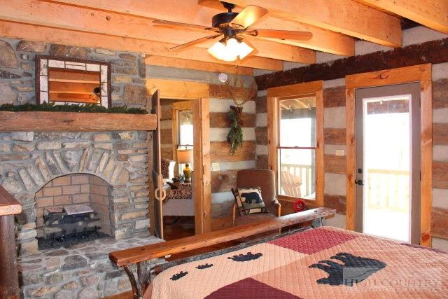 Image number 8 for the current listing