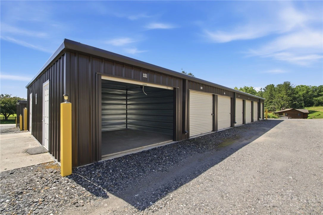 Image number 3 for the current listing